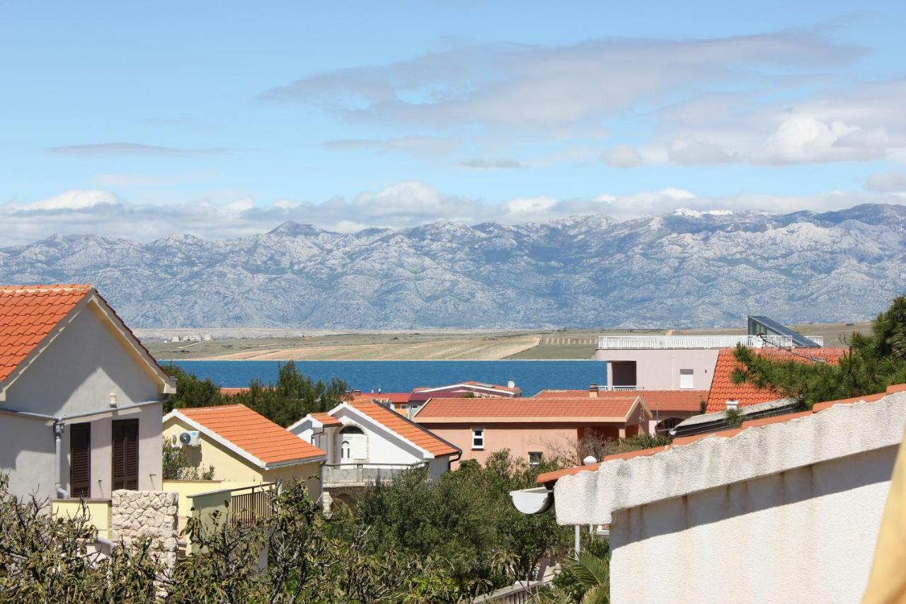 Apartments Hella Vir Εξωτερικό φωτογραφία
