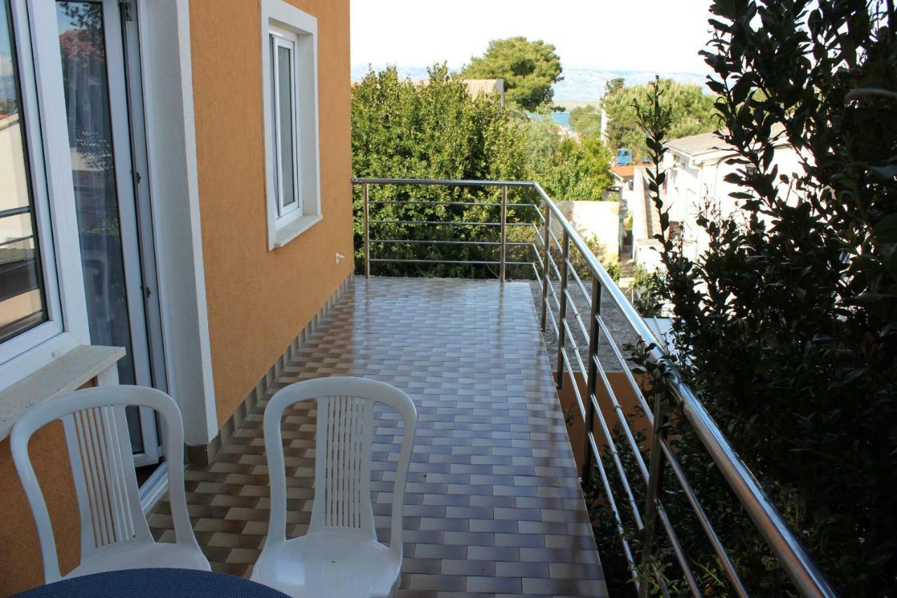 Apartments Hella Vir Εξωτερικό φωτογραφία